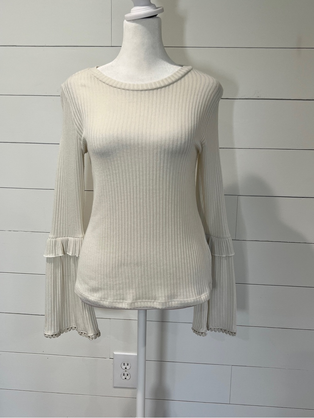 Altar'd State Women's Cream Ribbed Bell Sleeve Top